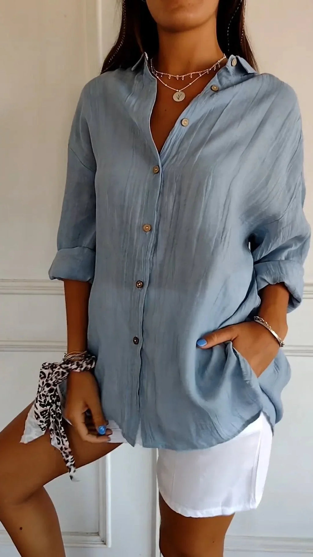 Damblus med Volangkrage | Normal Passform med Långa Ärmar | Knäppning Fram för Vardag och Smart Casual | Olsson
