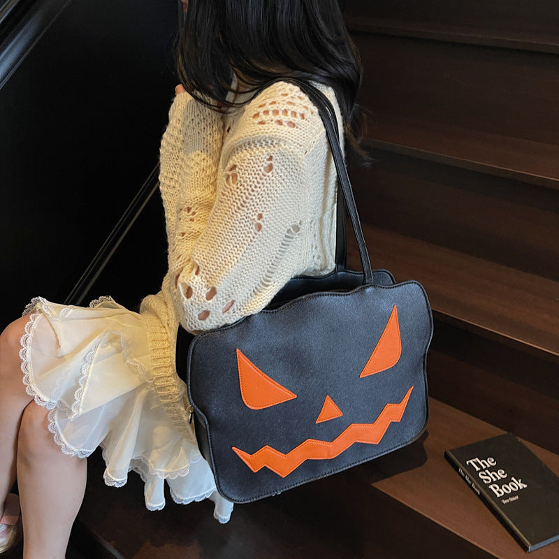 Halloween Messenger-Väska i PU | Kompakt Fyrkantig Väska med Pumpadesign | Förvaring för Vardagsbruk & Halloween | Olsson
