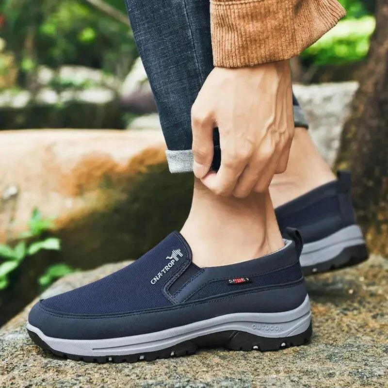 Dam Slip-On Skor | Textilovandel med Fotvalvsstöd | Gummisula för Vardagsbruk | Olsson