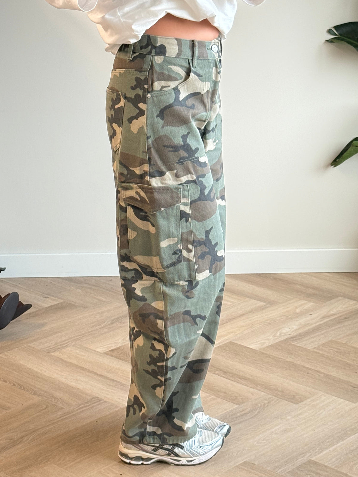 Dam Cargo-Jeans med Kamouflage | Stretch i Midjan & Normal Passform | Cargo-Byxor för Vardag & Avslappnade Outfits | Olsson