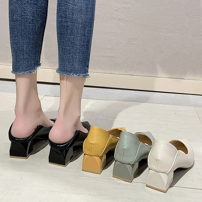 Dam Skor Med Spetsig Tå – Slip-On Modell Med Mellanhög Klack