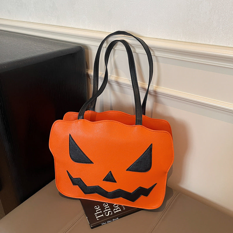 Halloween Messenger-Väska i PU | Kompakt Fyrkantig Väska med Pumpadesign | Förvaring för Vardagsbruk & Halloween | Olsson