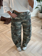 Dam Cargo-Jeans med Kamouflage | Stretch i Midjan & Normal Passform | Cargo-Byxor för Vardag & Avslappnade Outfits | Olsson