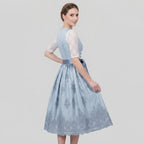 Dam Dirndl-Klänning i Polyester | Figursytt Livstycke & Utsvängd Kjol | Traditionell Festklänning för Oktoberfest | Olsson