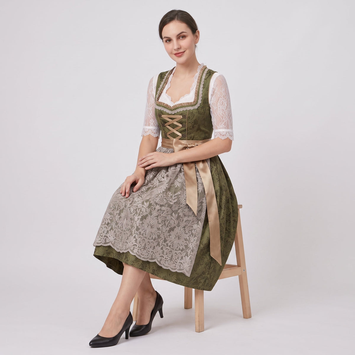Dam Dirndl-Klänning i Bomullsblandning | Figursytt Liv & Blomsterrosett | Knälång Outfit för Oktoberfest & Festivaler | Olsson