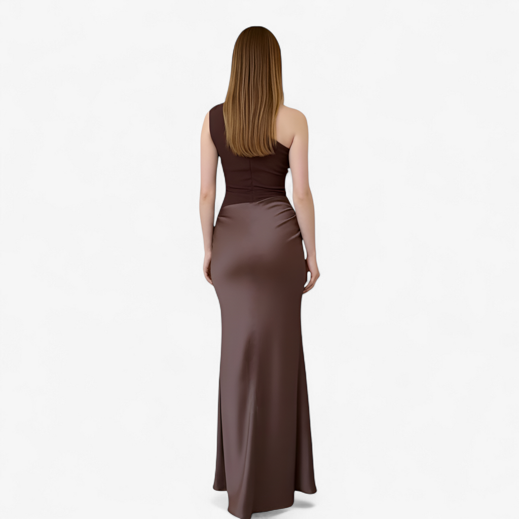 Dam Maxiklänning i Satin | Asymmetrisk Enaxeldesign & Öppen Rygg | Ärmlös Bodycon-Klänning för Fester & Aftonevenemang | Olsson