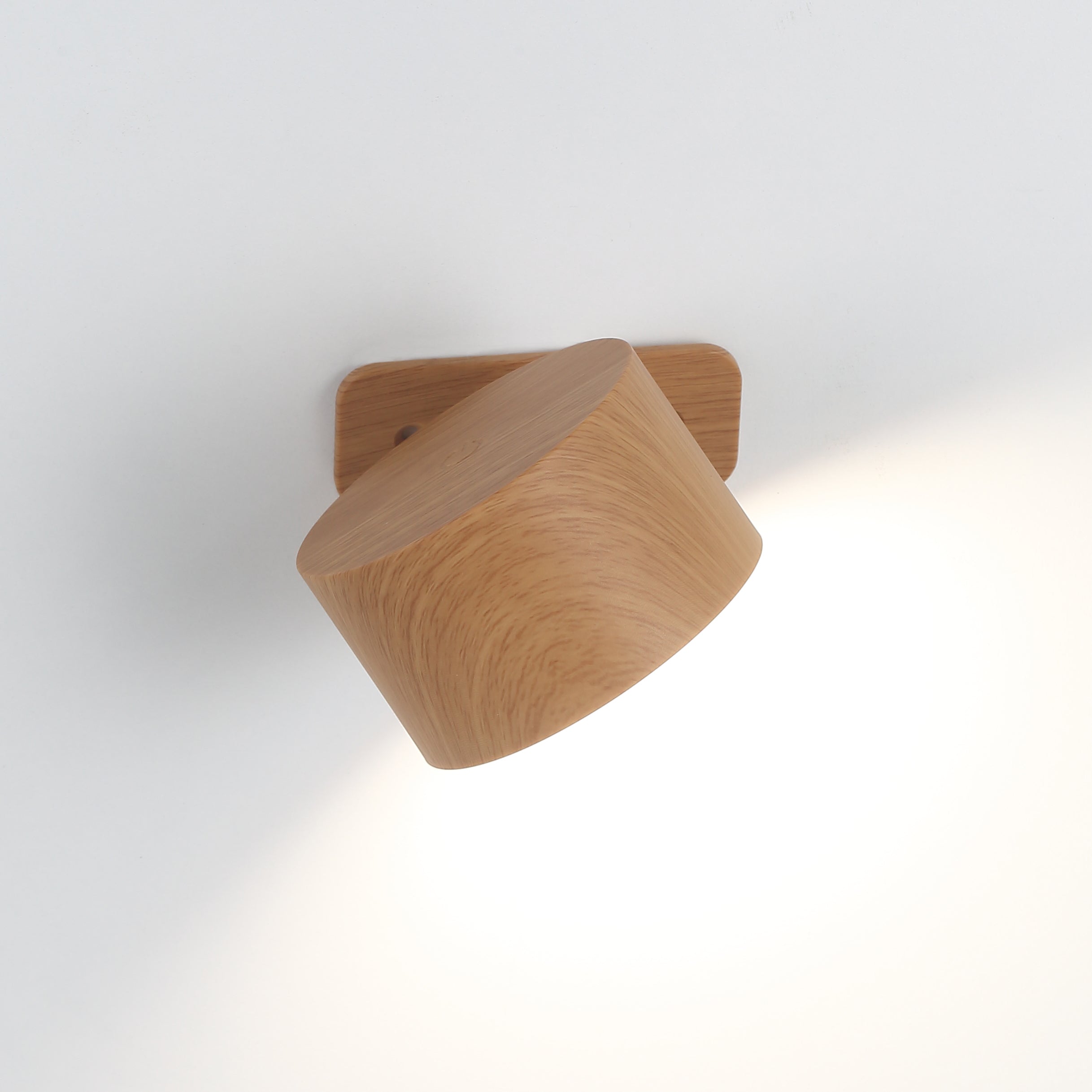 Ticky Magnetisk Vägglampa | Trälook