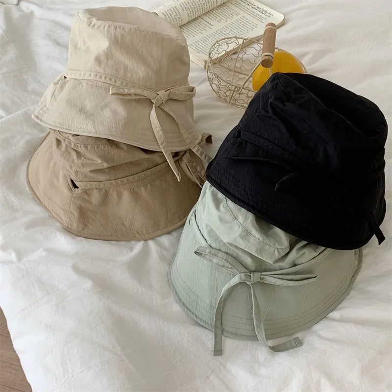 Randig Cap i Bomull – Justerbar Hatt Med Knapp Och Fluga