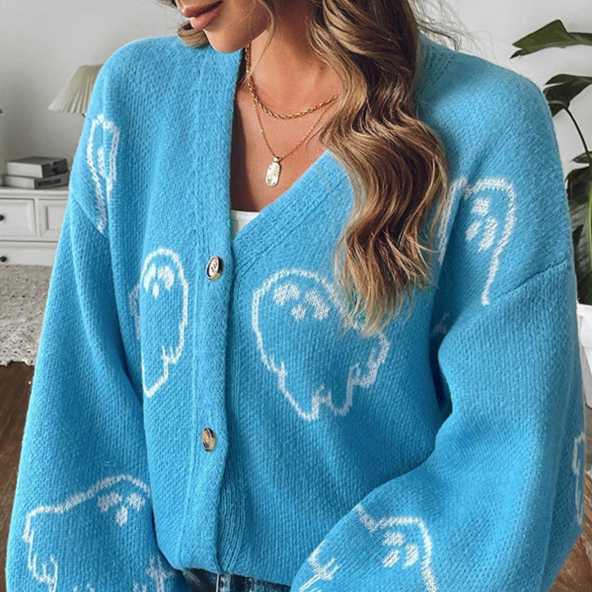 Dam Stickad Cardigan i Bomull | V-Hals & Knäppning Fram | Långärmad Spökmönstrad Cardigan för Halloween & Höstbruk | Olsson
