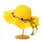 Stråhatt i Raffia – Solhatt Med Blommig Kant Och Band