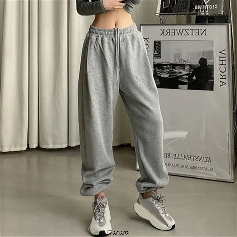 Enfärgade Sweatpants – Ankellånga Byxor För Vardag