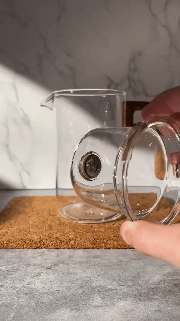 Elixira | Magisk Teapot – Droppfri & Stilfull Teservis